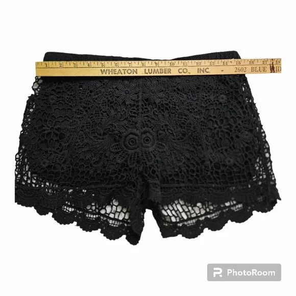 Juniors dizzylizzy Black Lace Shorts Size Large - Picture 7 of 9
